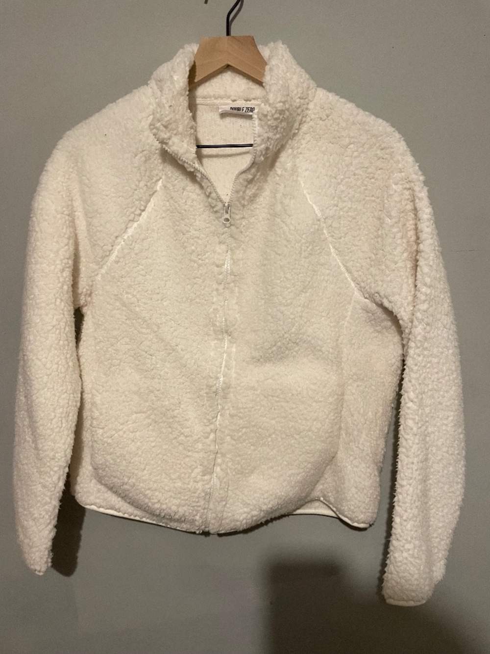 Double 0 women’s large white zip up jacket